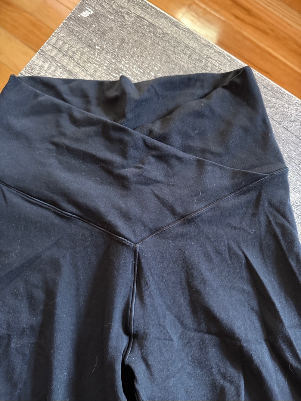 Bundle of 2 Aerie Offline black crossover bike shorts with 7" inseam. MED. - Picture 3 of 6